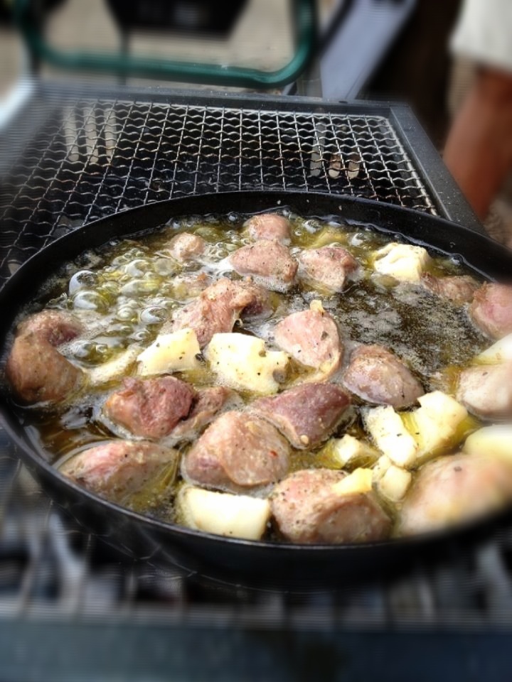 オフ会逗子で海鮮bbq 砂肝とレンコンのアヒージョ 志野 Snapdish スナップディッシュ Id Zhzxpa