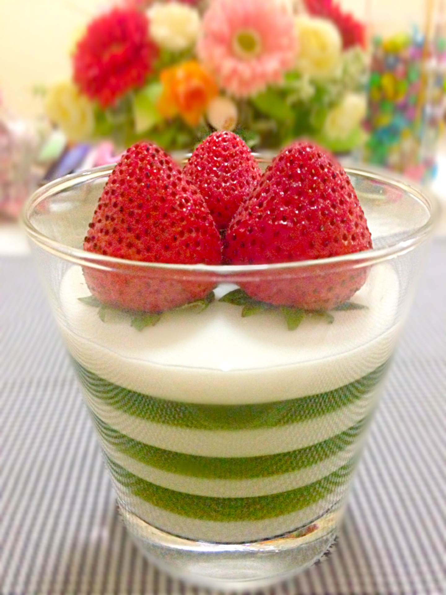 Pandan and coconut layered jelly/🍴melody🍛🎶 | SnapDish[スナップディッシュ] (ID ...