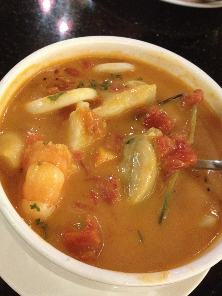 spanish-creamy-seafood-soup-amesab-snapdish-id-kqud8a