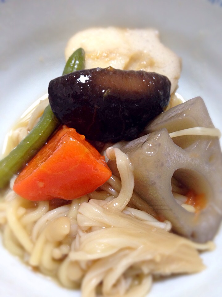 Soba and vegetable nabe