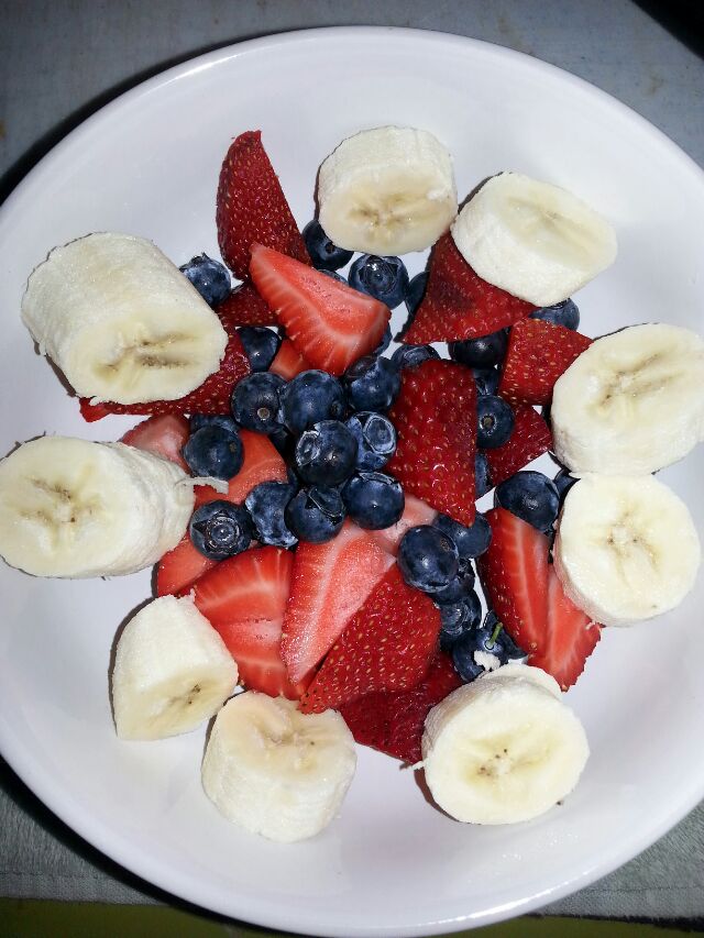 fruit salad blueberries strawberry And banana/Polly Gelfuso SnapDish