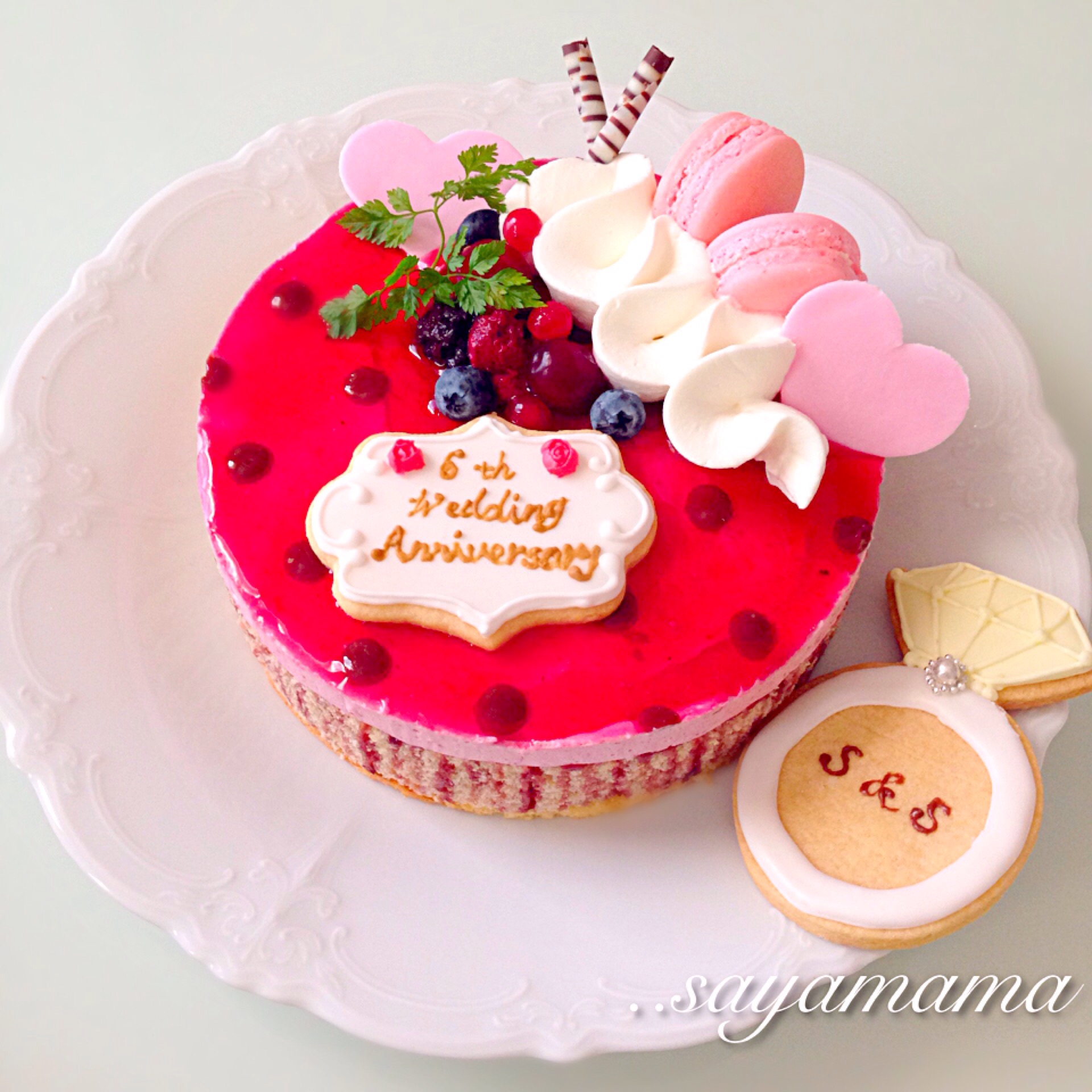 結婚記念日ケーキ フランボワーズの3層ケーキ Sayamama Snapdish スナップディッシュ Id Tvtaza