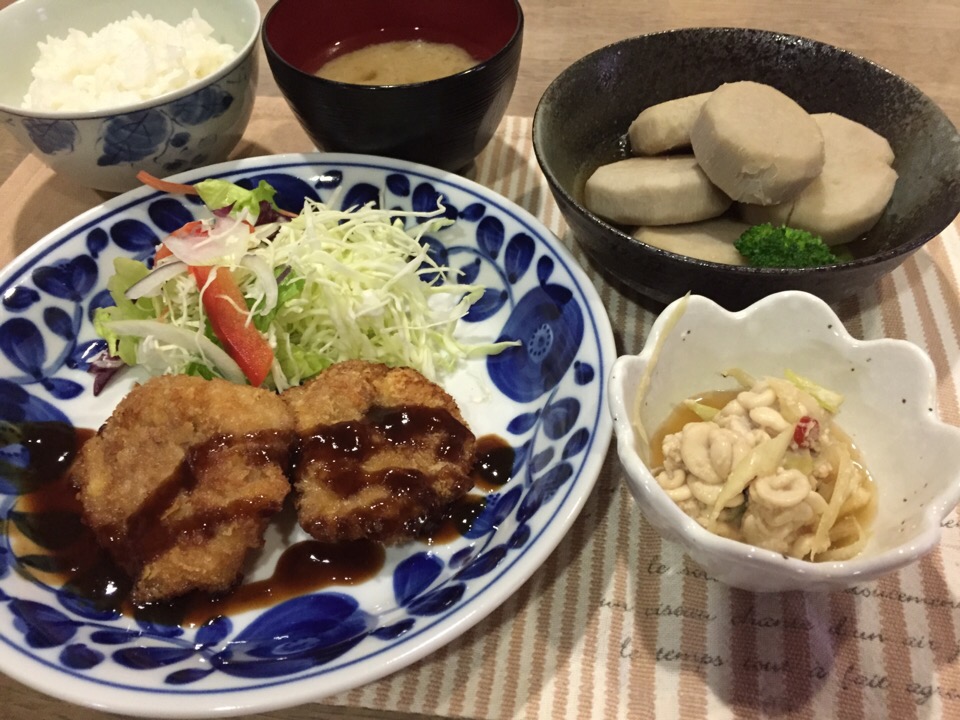 トンカツ たち スケソウダラ白子 醤油煮 京芋の煮物 舞茸の味噌汁 まーまま Snapdish スナップディッシュ Id Dfgdga