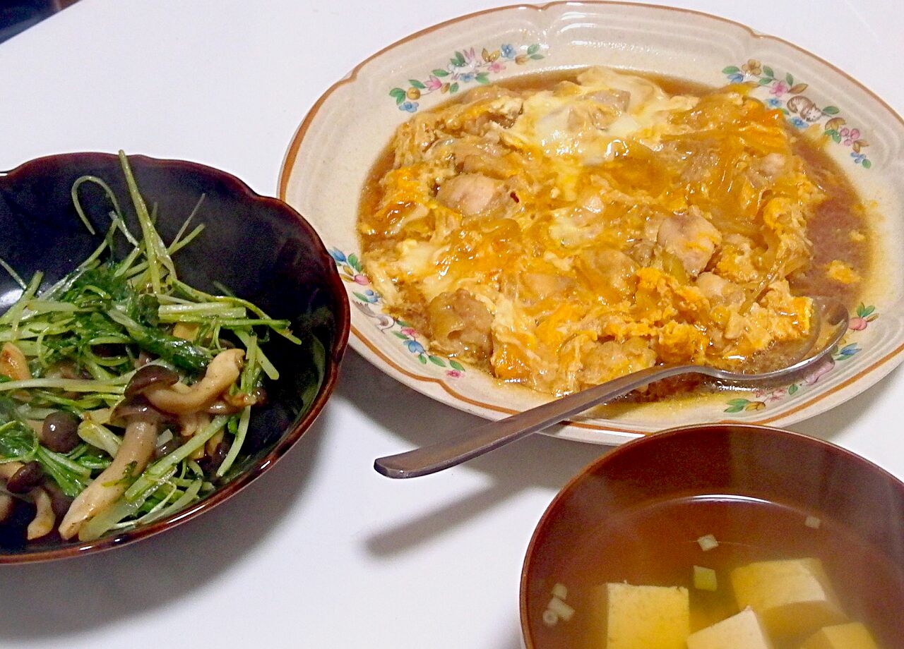 親子丼 水菜としめじのペペロンチーノ炒め 豆腐の吸物 Choco Snapdish スナップディッシュ Id 8gkyfa