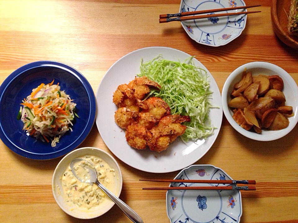 今日の夕飯 エビフライ 切り干し大根サラダ ジャガイモとさつま揚げの煮物 Ayako Sato Snapdish スナップディッシュ Id Gponaa