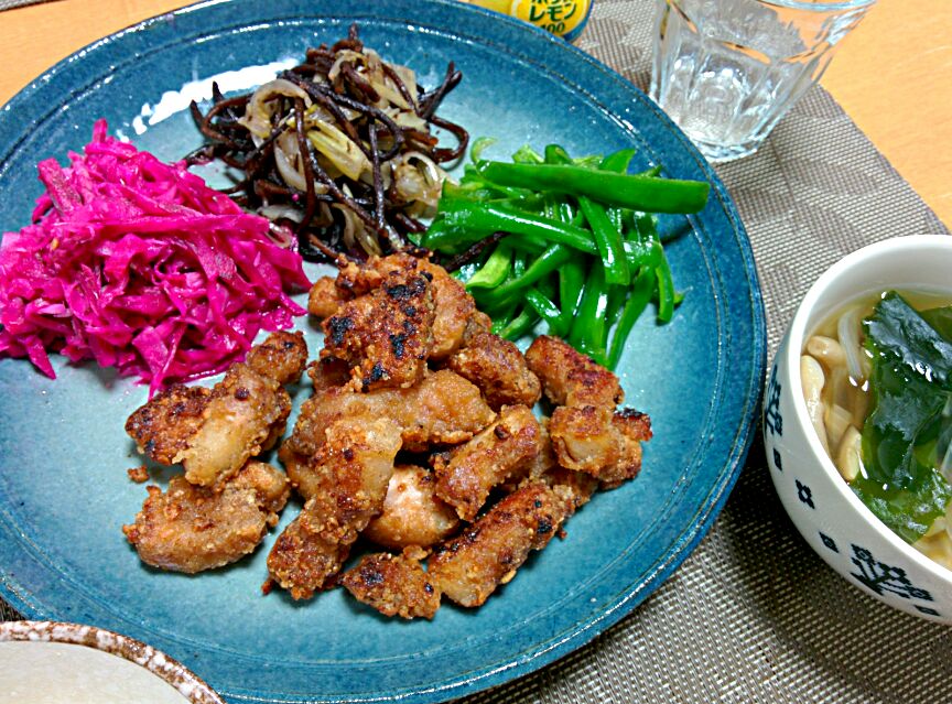 豚ロースの中華唐揚げ ビーツ赤玉ねぎツナのレモンマリネ 芽ヒジキとセロリのコンソメ炒め煮 ねむねこ Snapdish スナップディッシュ Id 14dsaa