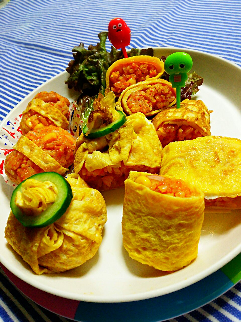 Yumiの濃縮野菜ジュースで炊いたピラフを リメイク薄焼き玉子の巻き巻き Yumi Snapdish スナップディッシュ Id R8hmma