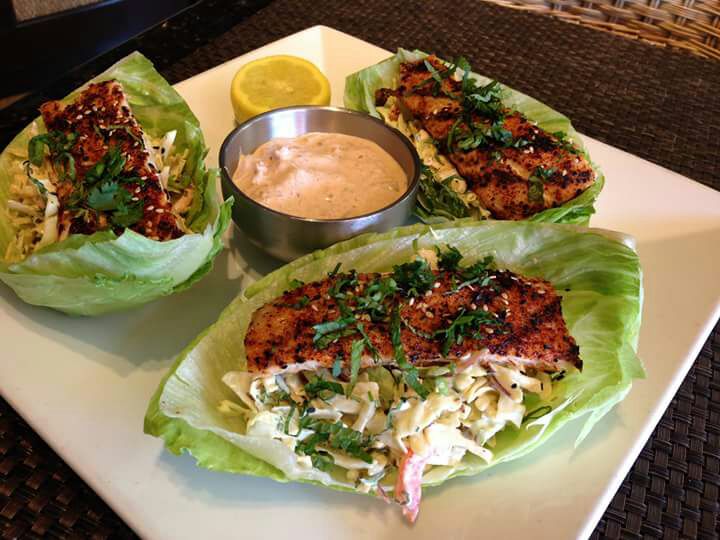 mahi mahi lettuce wrap/CHUENCHAI SnapDish[スナップディッシュ] (IDOrOeHa)