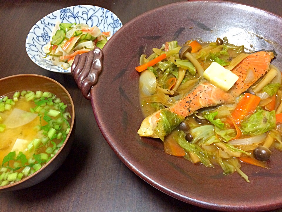 陶板鍋でちゃんちゃん焼き カニかまの酢の物 蕪とお豆腐のお味噌汁 Yuko Snapdish スナップディッシュ Id Vm1mha