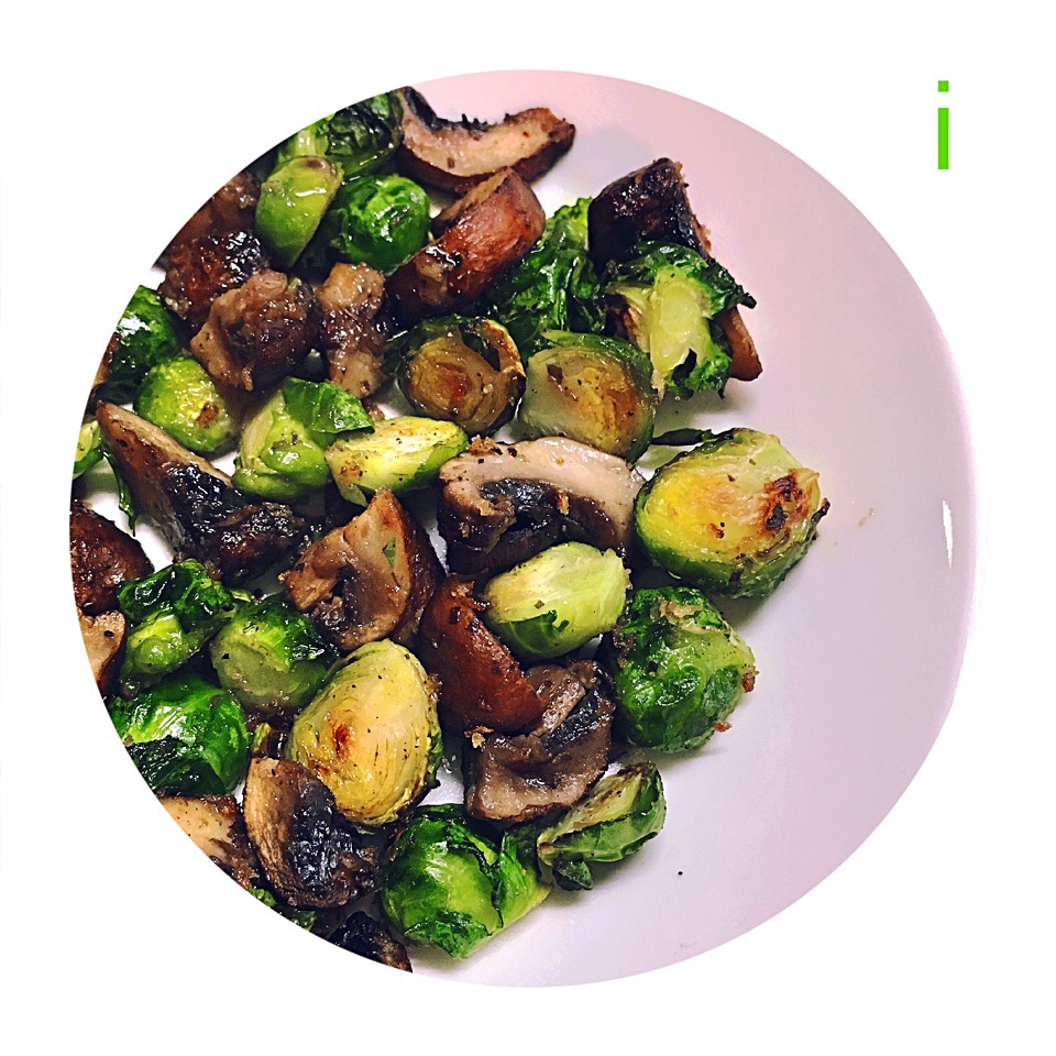 芽キャベツとしいたけのオリーブオイルグリルgrilled Brussels Sprouts And Shiitake Mushrooms Wolive Oil Izoom Snapdish スナップディッシュ Id Tapkxa