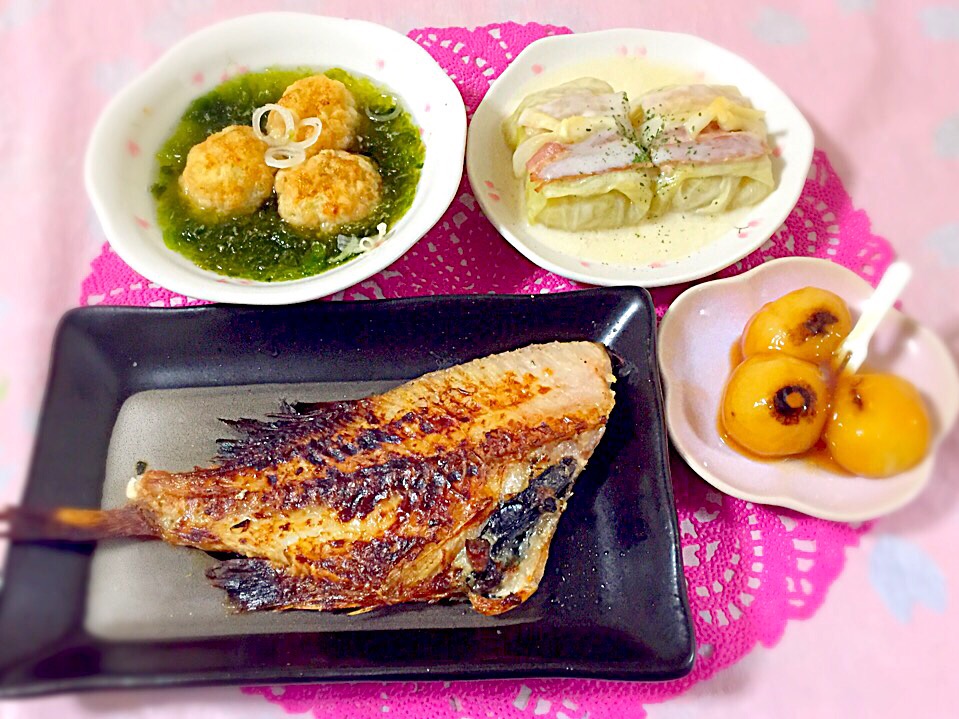 赤魚の粕漬けあおさのお吸い物とたこ焼きロールキャベツのホワイトソース煮 スイーツは みたらし団子 Kii Mama Snapdish スナップディッシュ Id 0zzoza