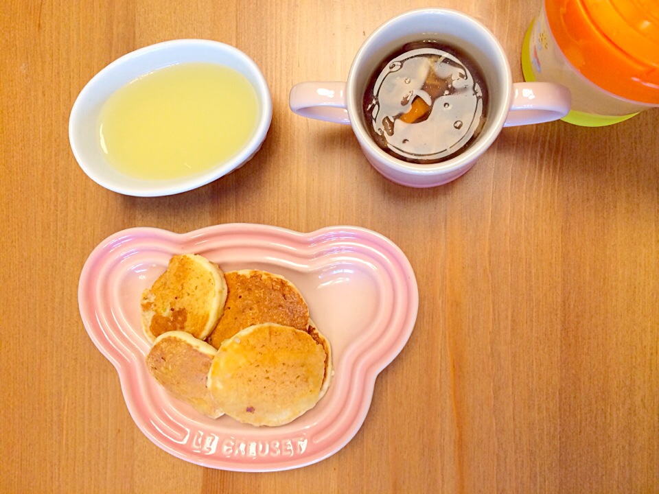 4月2日の朝ごはん9 月ちゃんの離乳食パンケーキ お味噌汁 りんごゼリー Sanji Snapdish スナップディッシュ Id C119ma