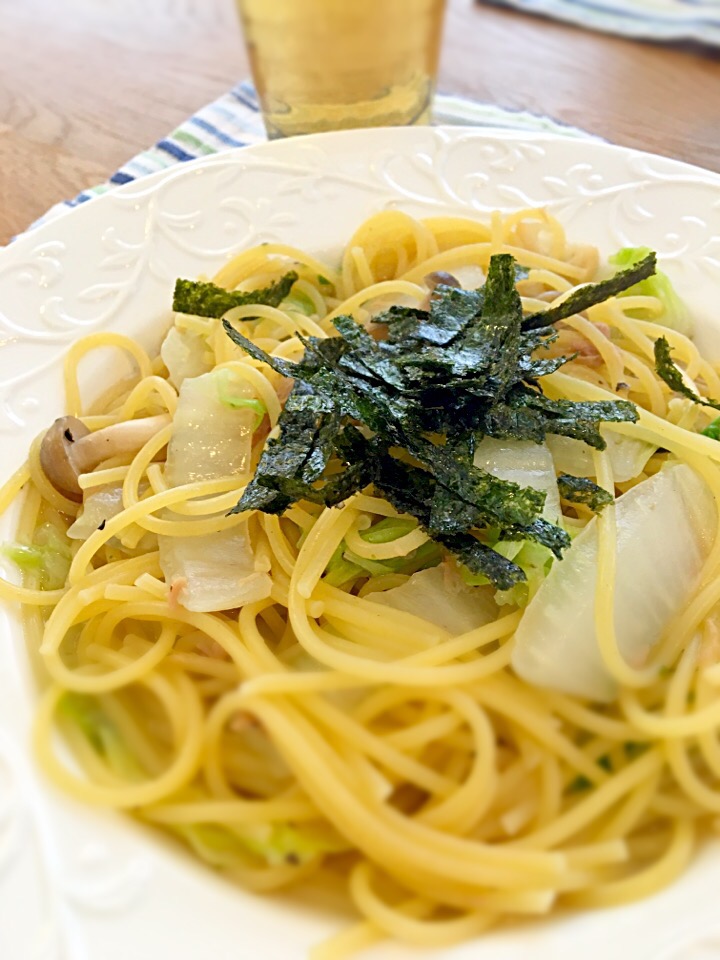 松茸のお吸い物で作る 白菜としめじとツナの和風スープパスタ モケモケ Snapdish スナップディッシュ Id 95wcya