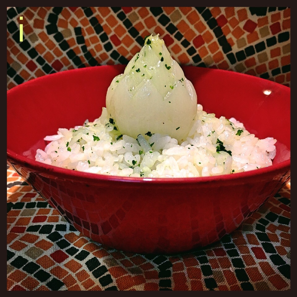 新玉ねぎごはん  👣シローさんのエスカルゴバターをトッピング【Fresh onion rice topped w/ garlic butter】