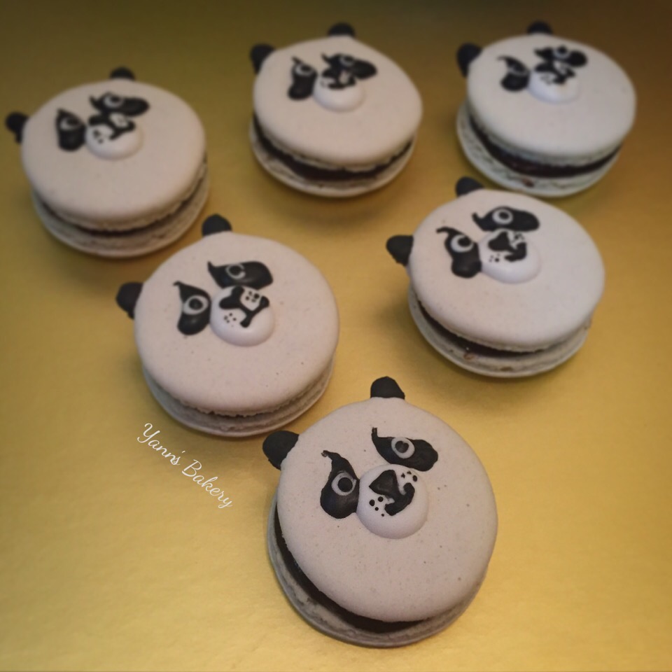 Kong Fu Panda Macarons With Chocolate Ganacheカンフー パンダマカロン Yann Snapdish スナップディッシュ Id S4k4za