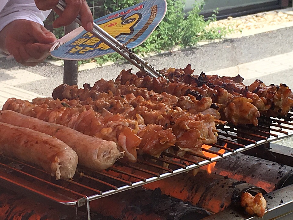 川崎大師風鈴市の焼き鳥 多分屋台で1番満足度高い もっつぁ Snapdish スナップディッシュ Id Miksha