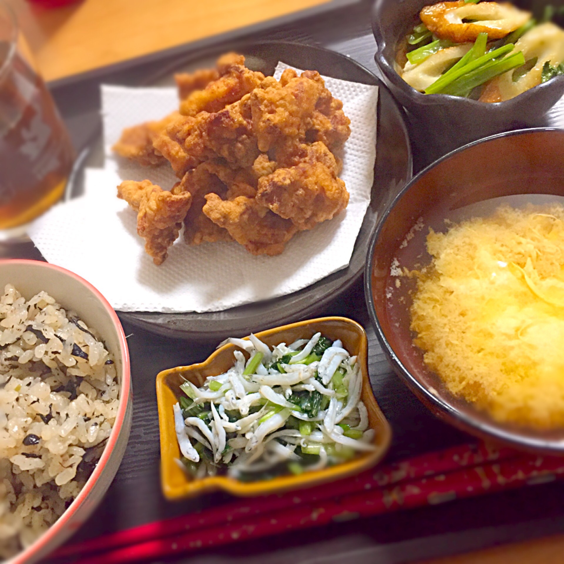 ✱ひじきご飯
✱唐揚げ
✱小松菜とちくわの炒め物
✱釜揚げしらすのみぶな和え
✱味噌汁