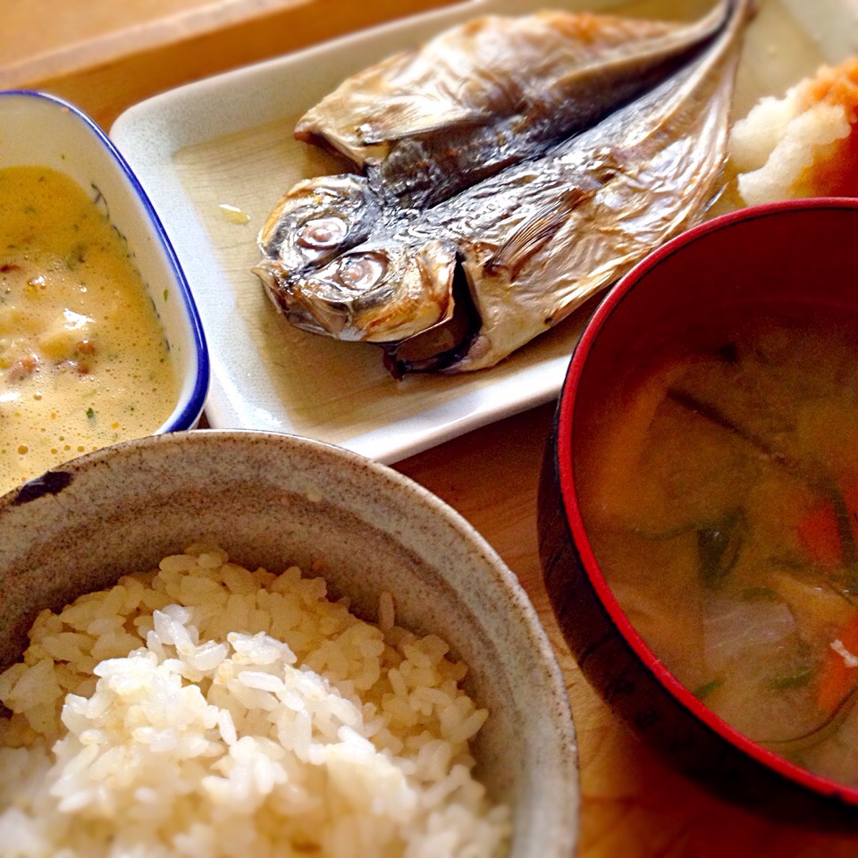 朝定食にアジの開き 納豆も添えたら日本の心納豆と生卵の白身は相性が悪いとの話から 温泉卵de納豆https Matome Naver Jp M Odai こなちゅん Snapdish スナップディッシュ Id D9u90a