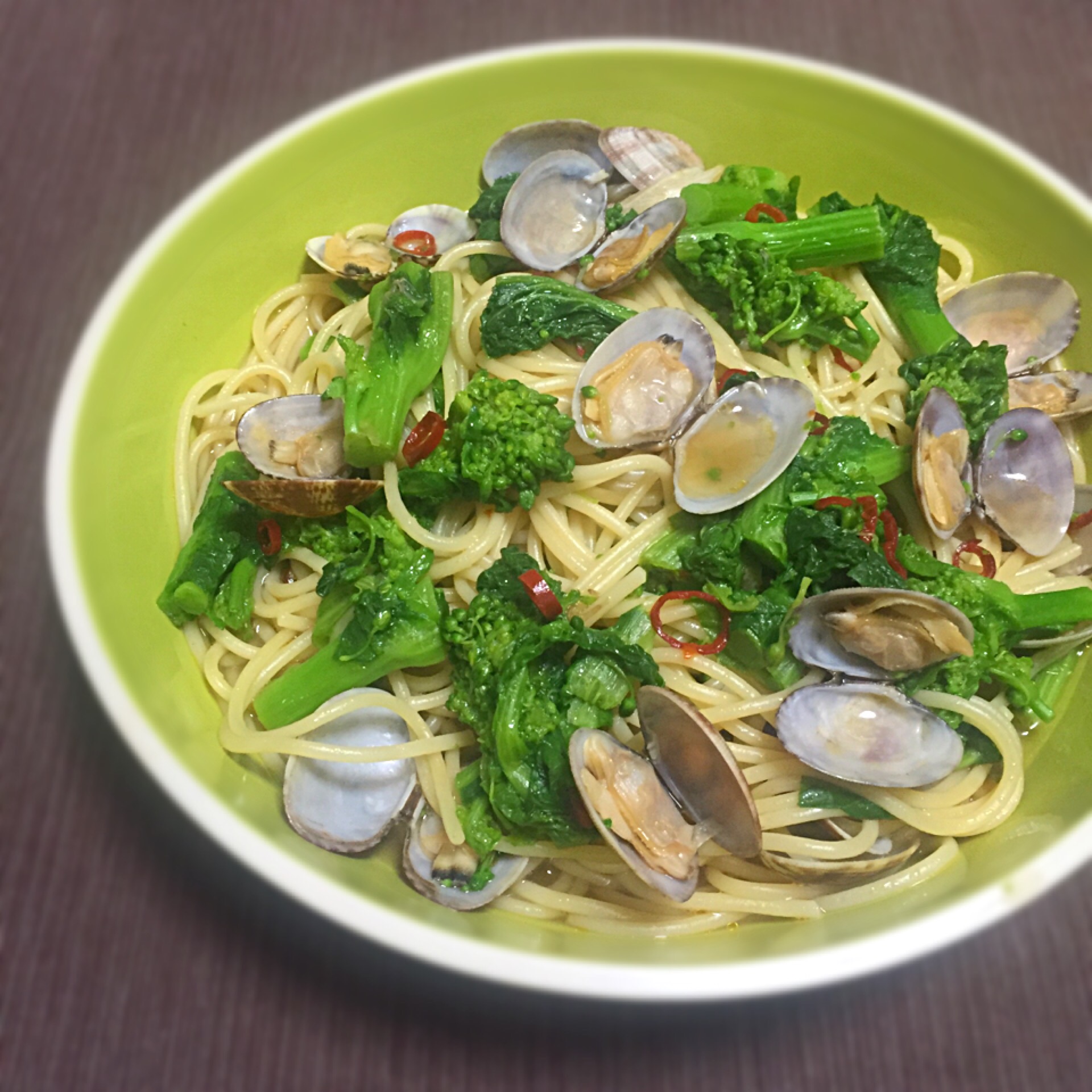 あまねこさんの料理 菜の花のボンゴレ スープパスタ熊本のあさりの旨みと徳島の菜の花のほろ苦さが美味し春よこい Rie Snapdish スナップディッシュ Id 9ovz4a