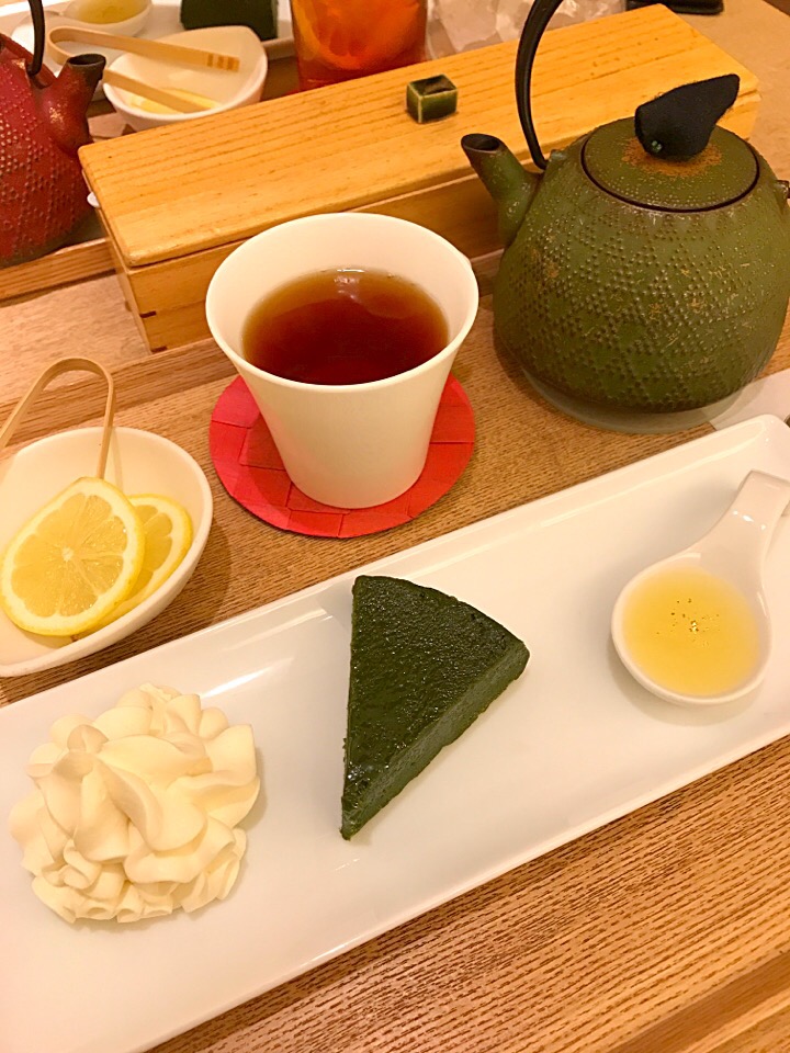 🍃濃茶フォンダンショコラ🍋柚子ソース添え@茶の菓カフェ