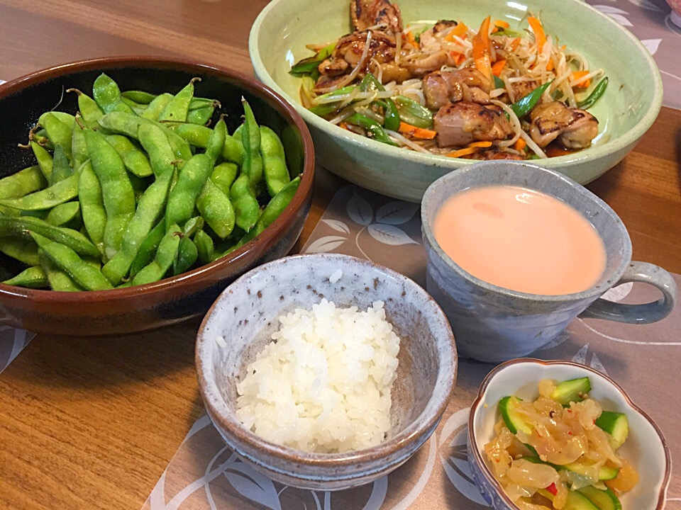 晩御飯 チキンと長ネギ人参もやしのにんにく醤油炒め クラゲときゅうりの酢の物 白米 トマトと牛乳の冷製スープ かよちゃん Snapdish スナップディッシュ Id Jro95a