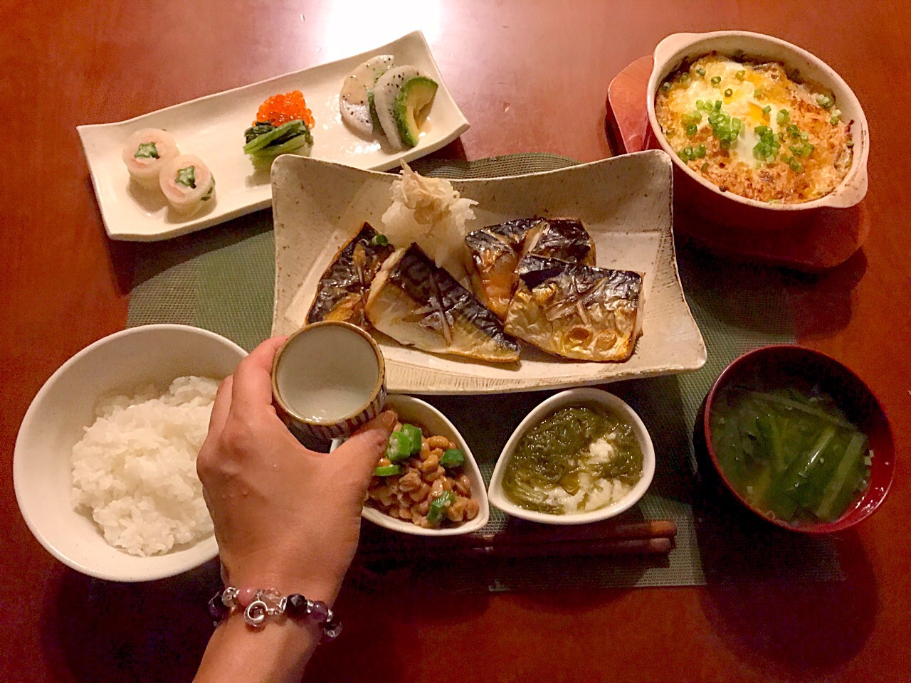 Today S Dinner前菜 きのこと茄子の 豆腐鯖の塩焼き 白飯納豆 大和芋めかぶ 小松菜のお味噌汁 Ami Snapdish スナップディッシュ Id Z9ngfa