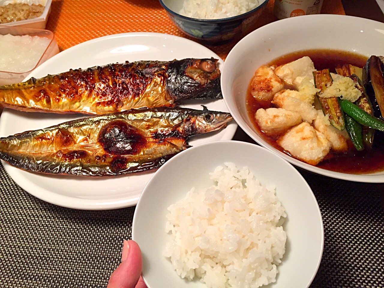 いつかの晩御飯😋#新米 #焼き魚 #揚げ出し豆腐 そして奥には納豆❤️サイコーに幸せでした🍁