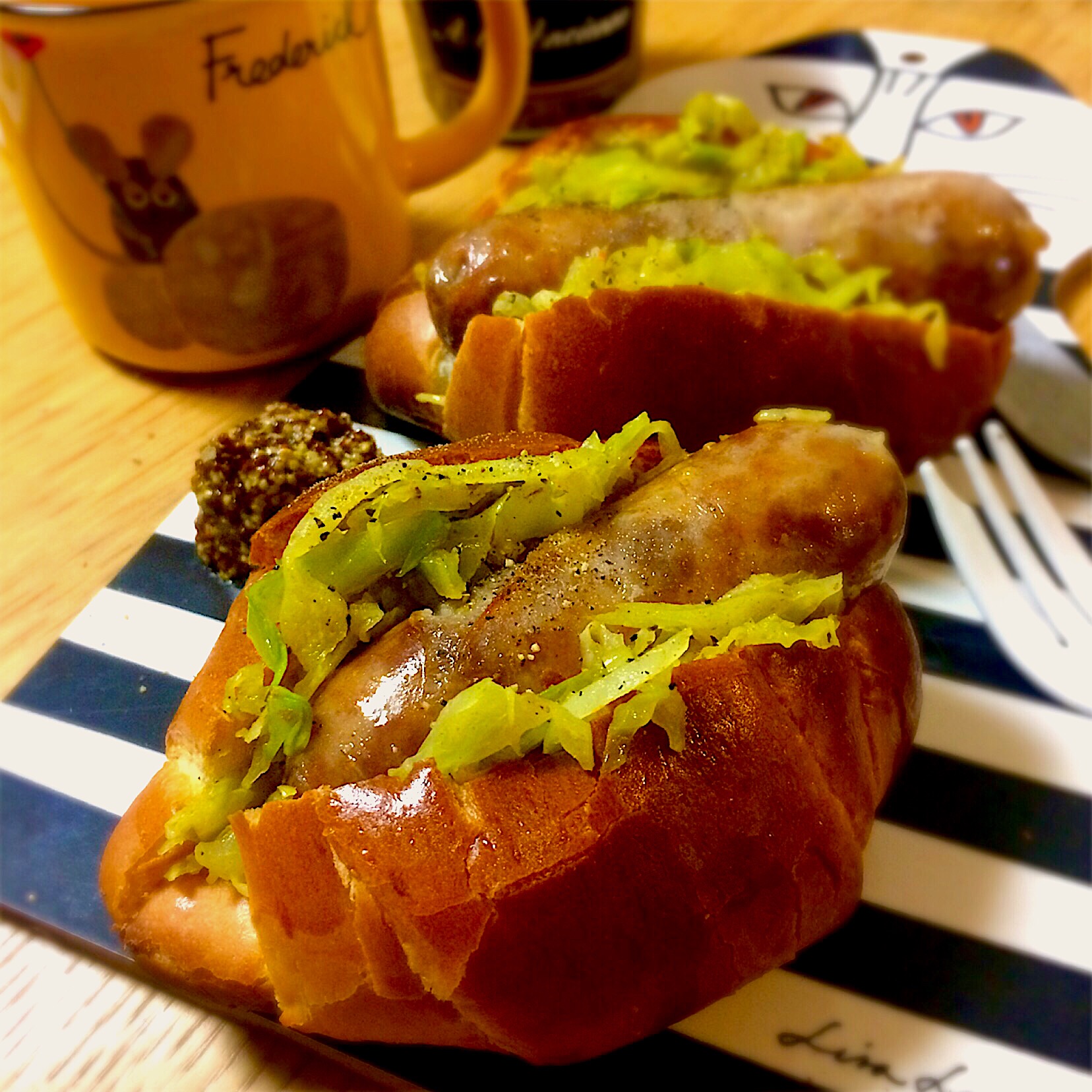 粗挽きスパイスで カレーキャベツのホットドッグ Hot Dog Angiee Snapdish スナップディッシュ Id N5gvha