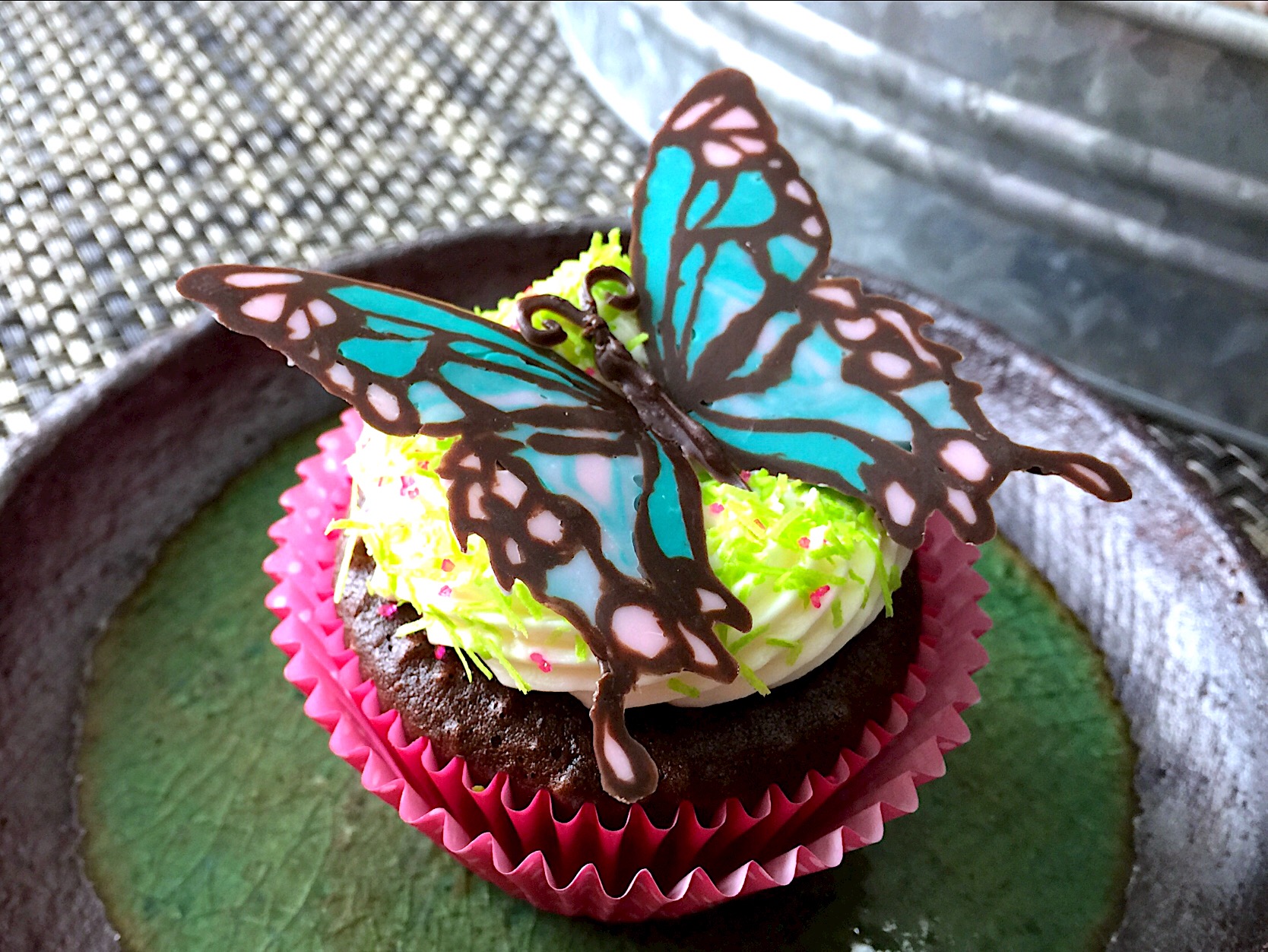 Butterfly Cupcake チョコレート蝶のカップケーキ The Reinharts Snapdish スナップディッシュ Id Rx95fa