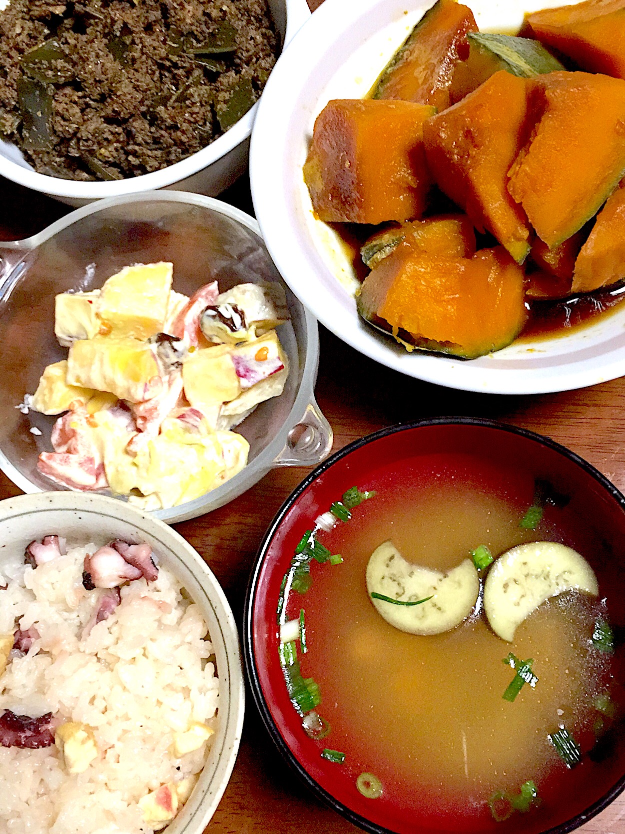 たこ飯薩摩芋とレーズンのサラダ 南瓜煮 味噌汁出汁ガラ佃煮 掛谷節子 Snapdish スナップディッシュ Id Xh0uya