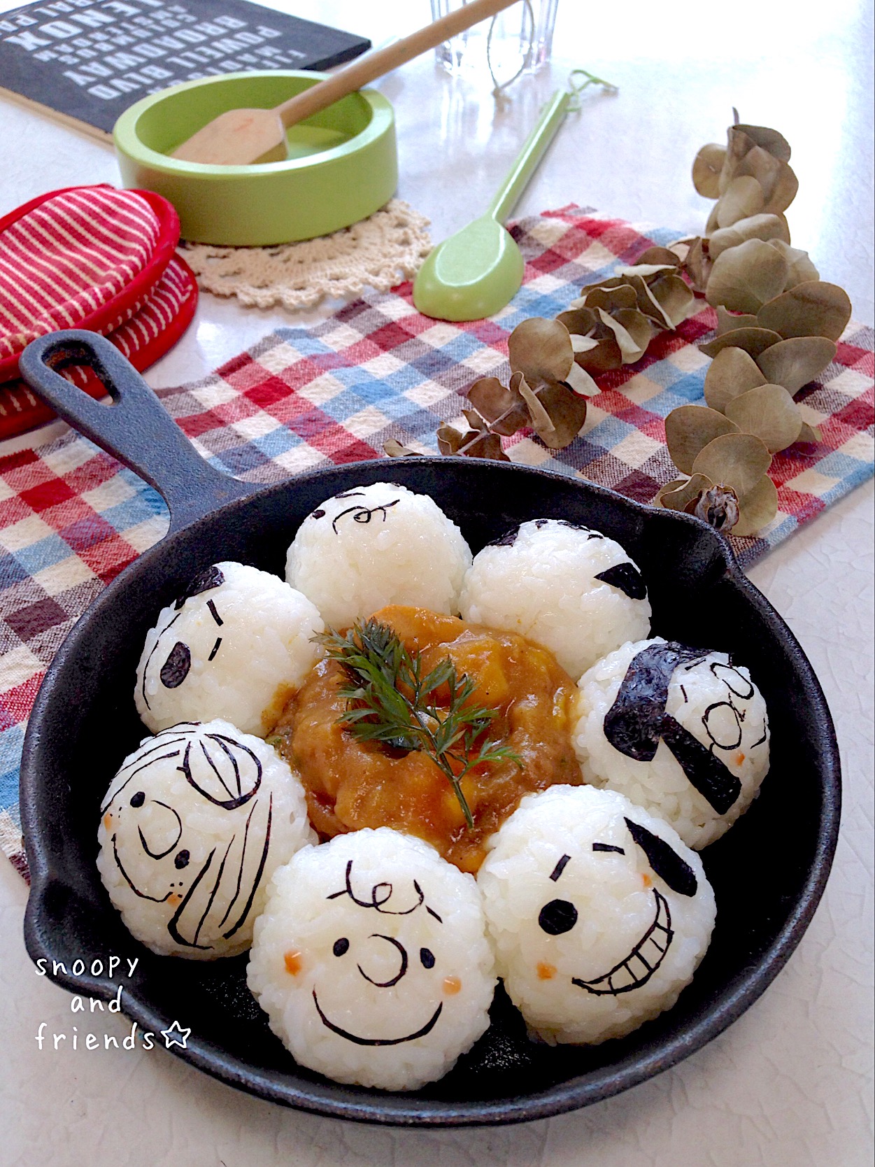 Snoopyandfriends スキレットカレー おうちごはん スヌーピー おうちカフェ キャラご飯 バームクーヘン スキレットカレー スキレット料理 カレーライス Ayumi Furukawa Snapdish スナップディッシュ Id Q5wuua