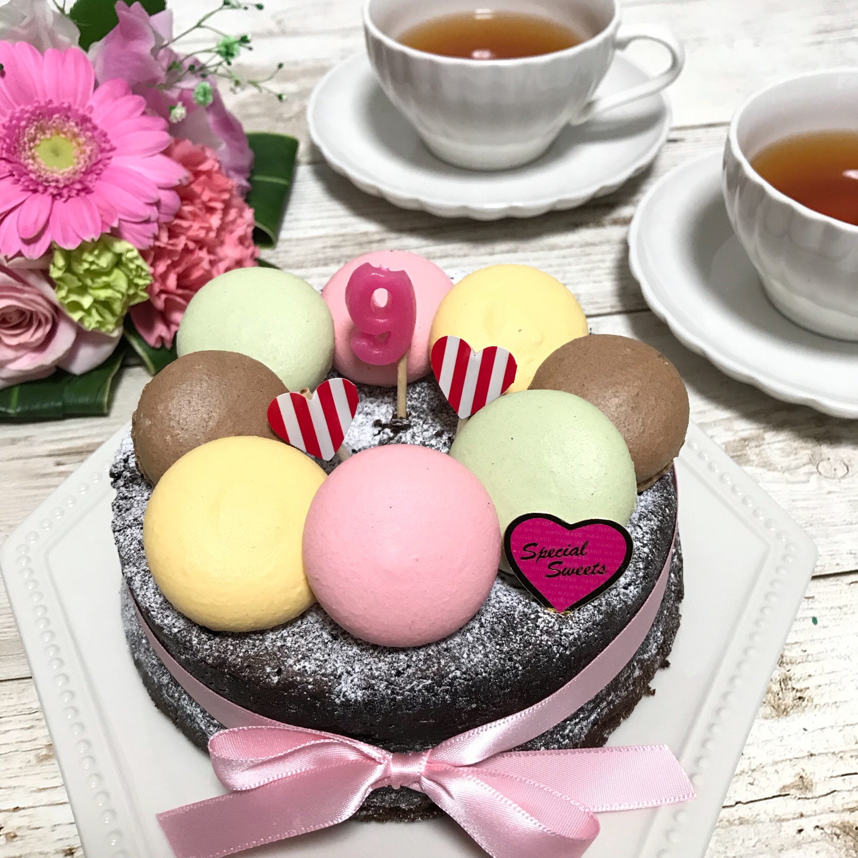 9歳の娘への 誕生日ケーキ 手作りガトーショコラ に カルディコーヒーのマカロンでデコレーション ゆかり Pyon63yukari Snapdish スナップディッシュ Id C1m8oa