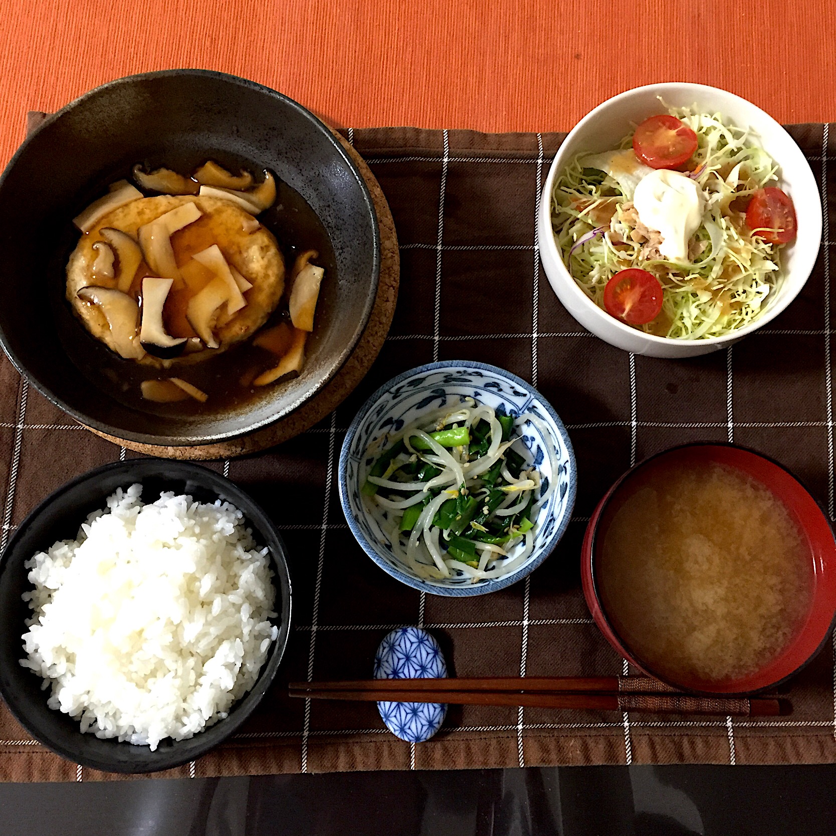 豆腐ハンバーグきのこあん定食
