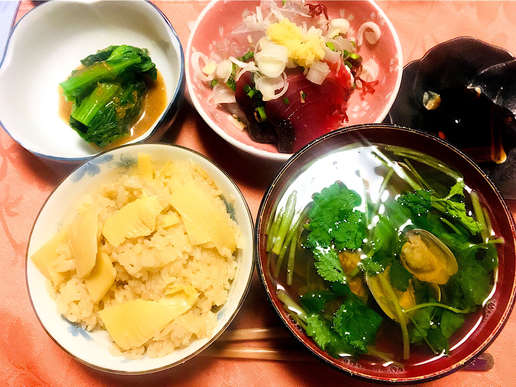 春の献立 たけのこご飯 菜の花ごまポン酢和え あさりと三つ葉のすまし汁 初鰹とトビウオの刺身 Junko Tominaga Snapdish スナップディッシュ Id Ejjtda