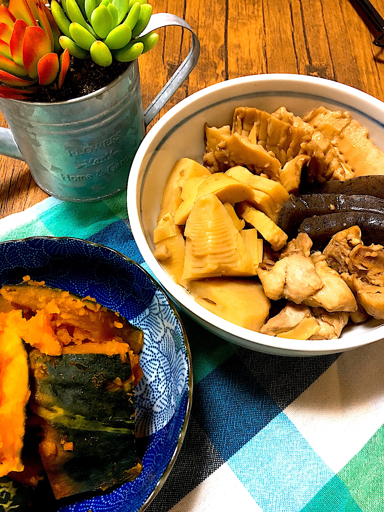 実家からのお裾分け かぼちゃの煮物 角麩 たけのこ こんにゃく 鶏肉の煮物 えり Snapdish スナップディッシュ Id 1zczza