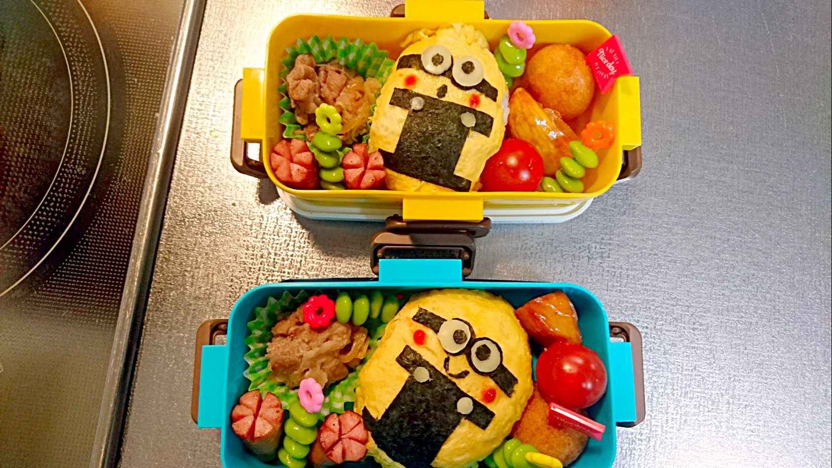 ミニオンおにぎりだー中身はケチャップライス歓迎遠足のお弁当 お友達や先生に すごいねー と 言われ大満足の娘たちでした Let Sおにぎりフェスティバル みい Snapdish スナップディッシュ Id 40ldda