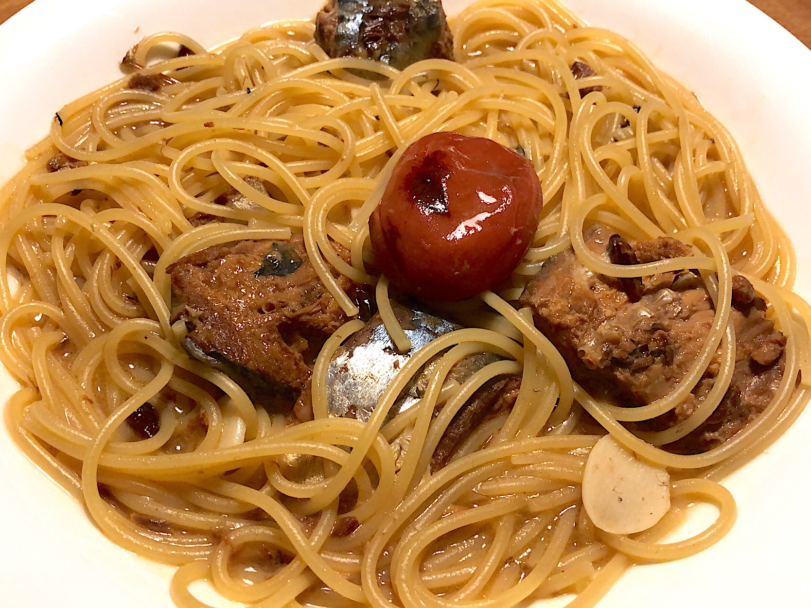 味付サバ缶と梅干しのスパゲティーニスキレット ロッジ パスタサバ缶 梅干し 角康広 Snapdish スナップディッシュ Id Zwp1va