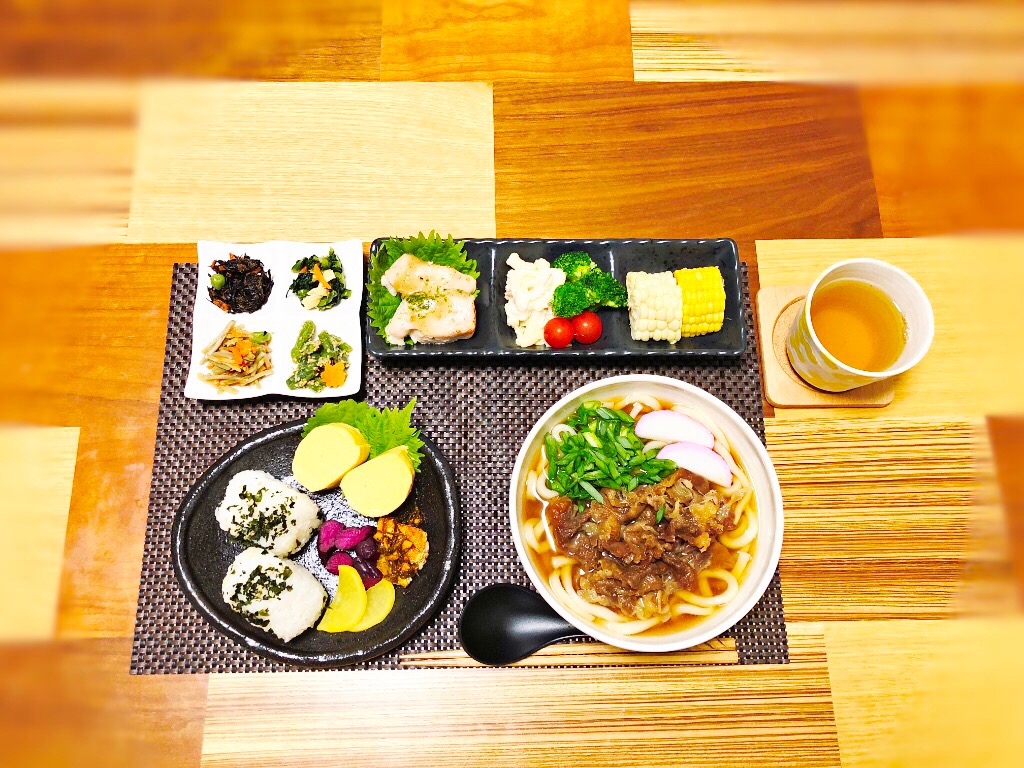 またうどーん笑夜ご飯 麺類 和食 簡単料理うどんおにぎり ぼんぼん Snapdish スナップディッシュ Id 519l9a