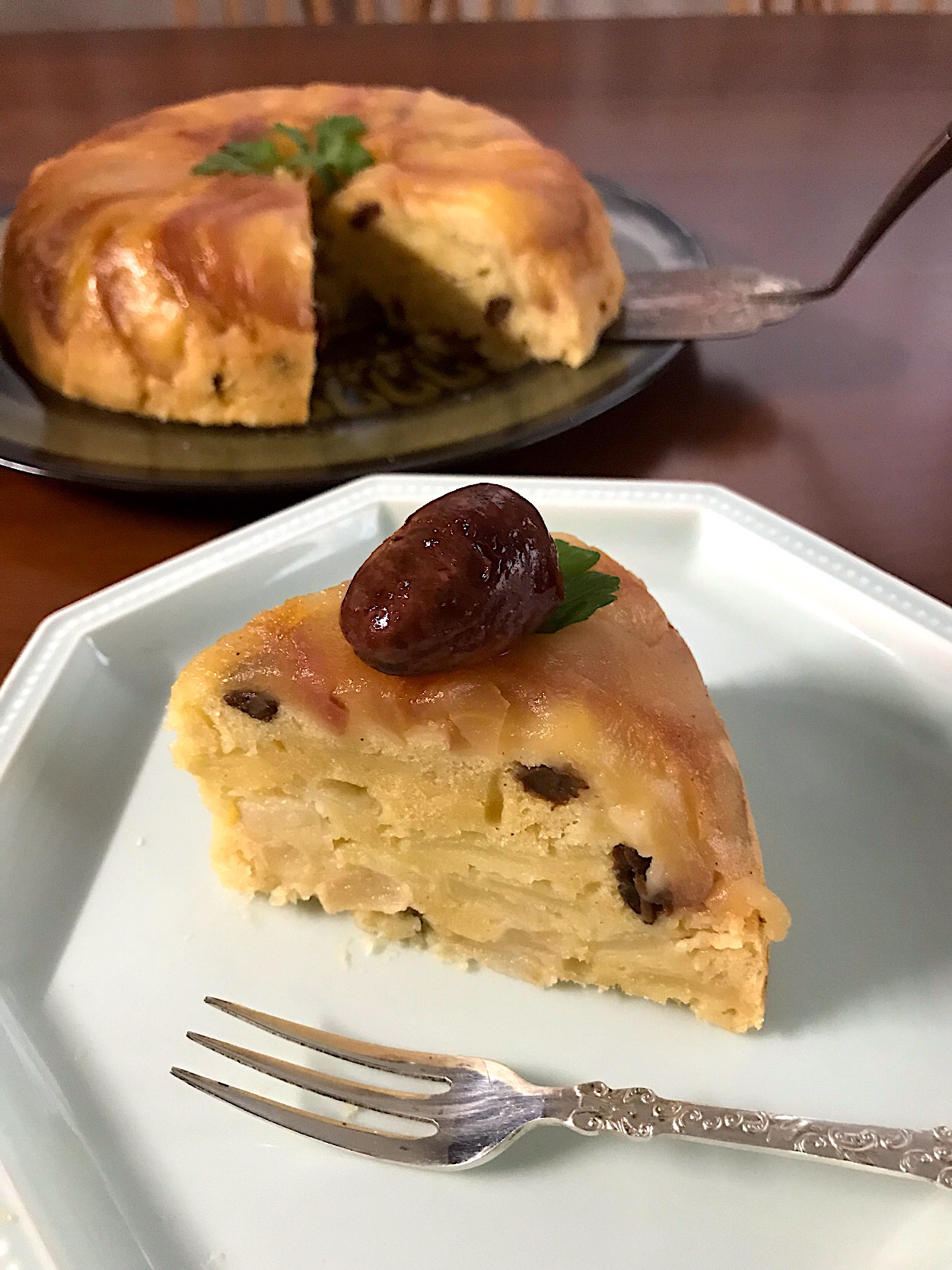 炊飯器 で簡単で美味しすぎるタルトタタン風 リンゴケーキ 栄養士ママそっち 炊飯器ケーキリンゴケーキタルトタタン風 栗の渋皮煮 ラムレーズン入り もも Snapdish スナップディッシュ Id Xs5nha