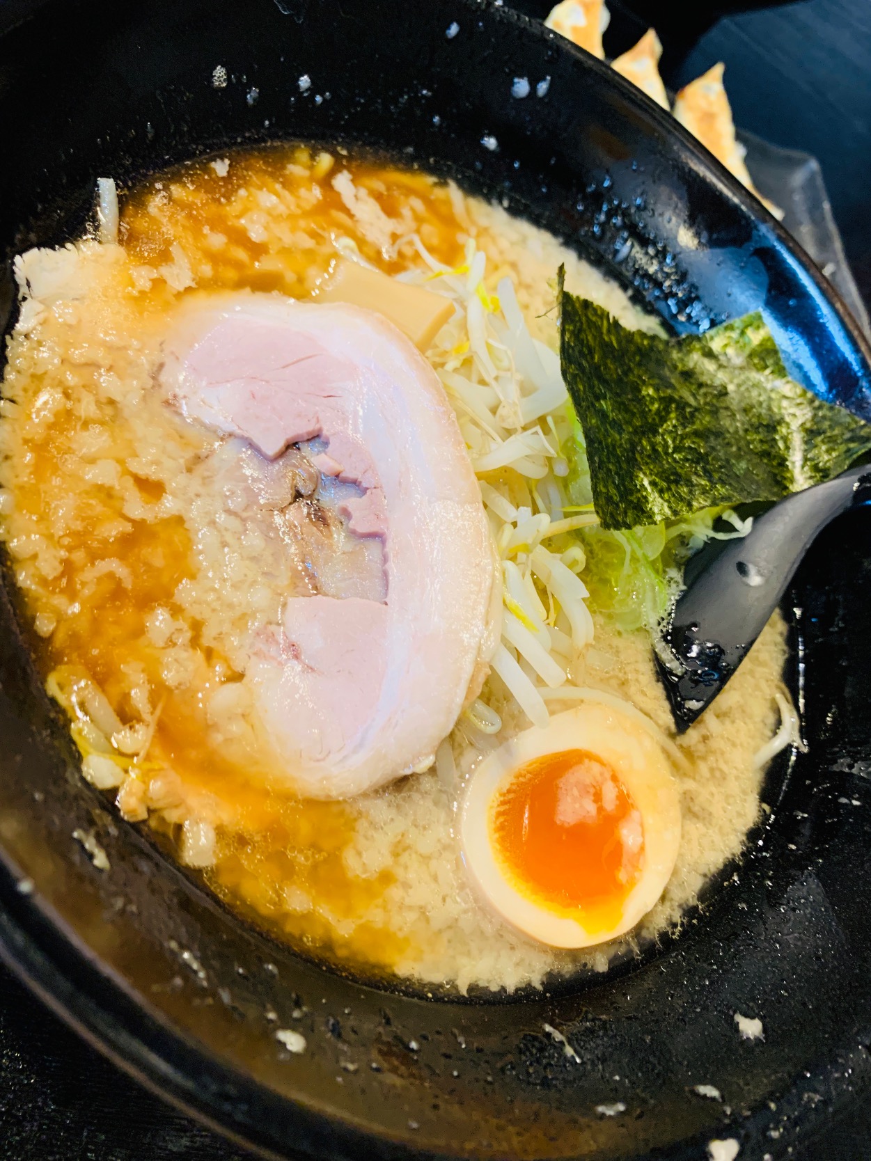 麺屋 むこうぶち 醤油ラーメン 背脂多め 中盛り Hamm Snapdish スナップディッシュ Id Xmffpa