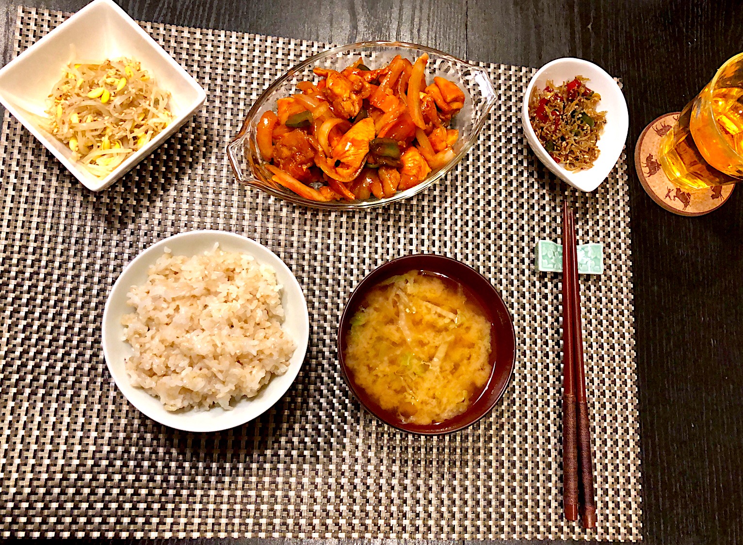 今日のお昼ご飯韓国料理 家庭料理 豆もやしのナムル 韓国のちりめんじゃこ 鶏肉料理 白菜入りお味噌汁 Hi Ni Snapdish スナップディッシュ Id Kzmd0a