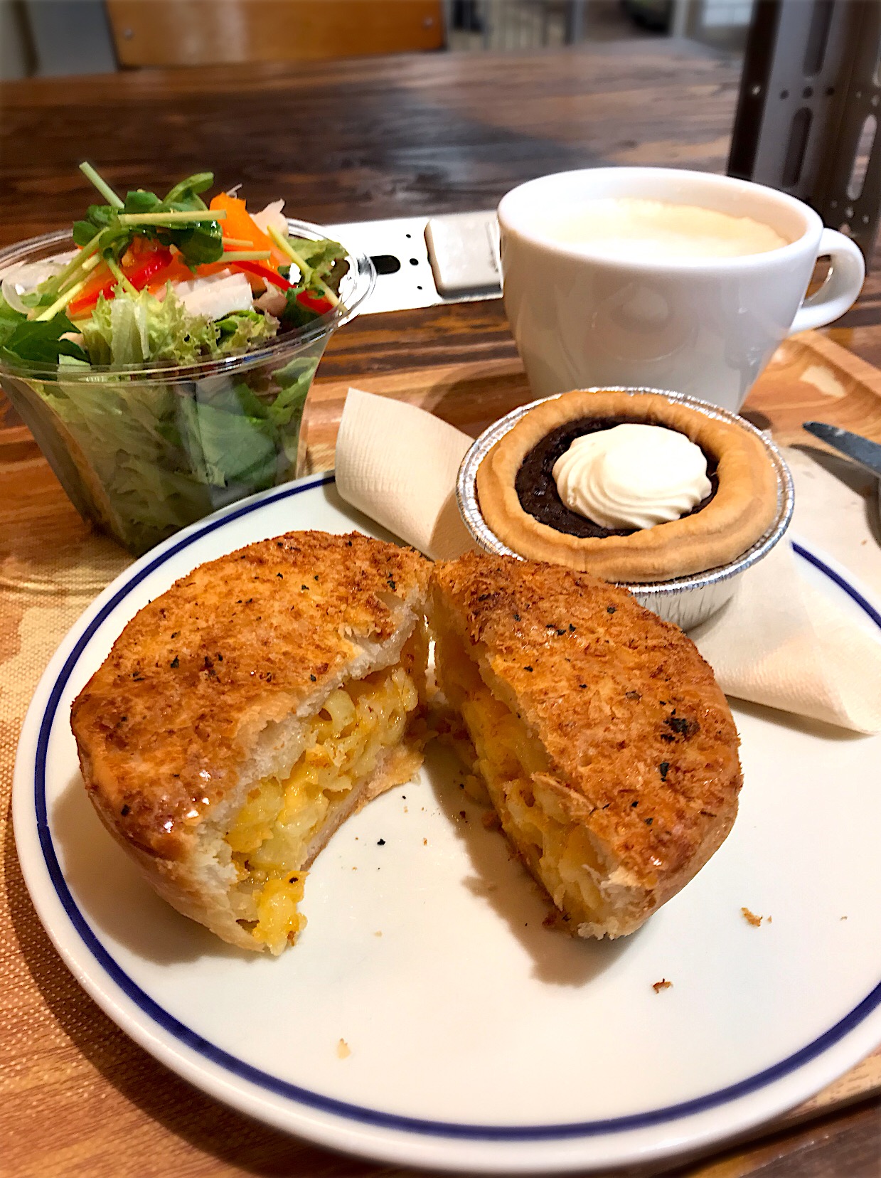 パイホールセット マックアンドチーズ チョコレートブラウニー 鶏胸肉のサラダカフェオレ Saya Snapdish スナップディッシュ Id Kfgobaa