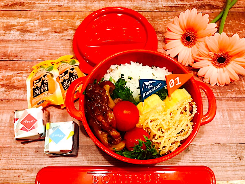 Jkお弁当きのこと豚肉炒めたらこパスタ卵焼きとまと菜めし デザートにぷるんと蒟蒻ゼリー Tissageミルフィーユjkお弁当 あお あお Snapdish スナップディッシュ Id Jkcnua