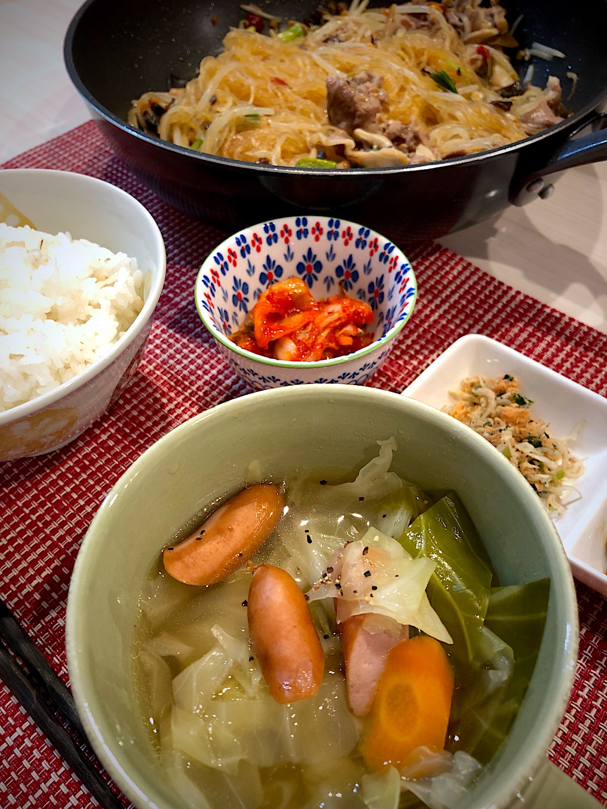 中華春雨キャベツとウィンナーのコンソメスープキムチさんまの甘露煮 キヨ Snapdish スナップディッシュ Id 4qra8a