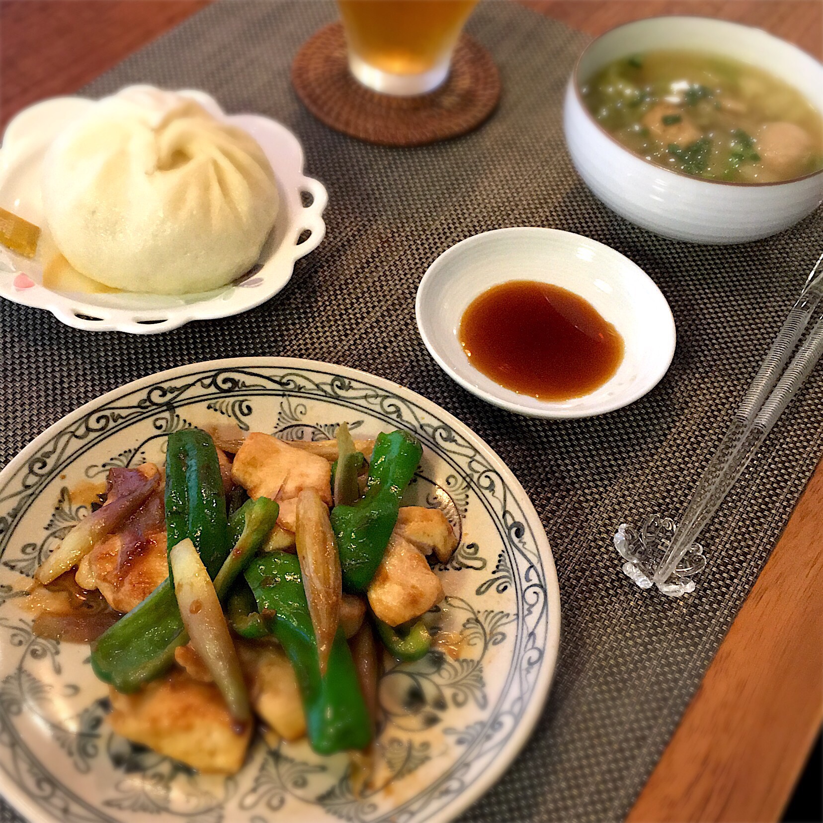 鶏もも肉とピーマン みょうがの味噌炒め 豚まん 鶏団子と白菜のスープ 𓇼 𓇼 Snapdish スナップディッシュ Id Zjexxa