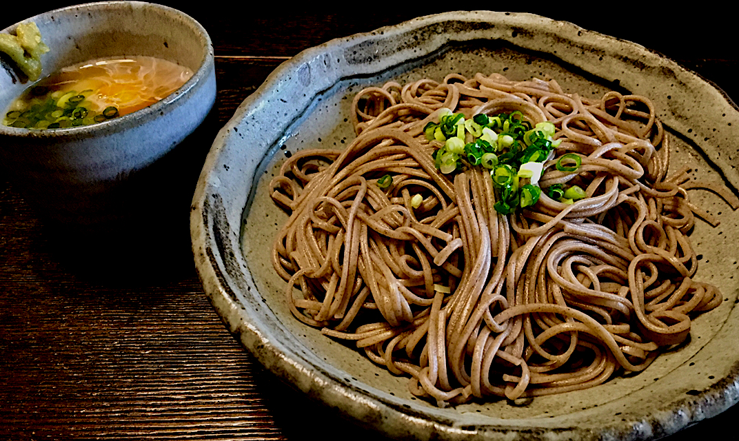 熱盛り蕎麦 麺好き男のランチ久々の二八蕎麦 Mottomo Snapdish スナップディッシュ Id H8jsua