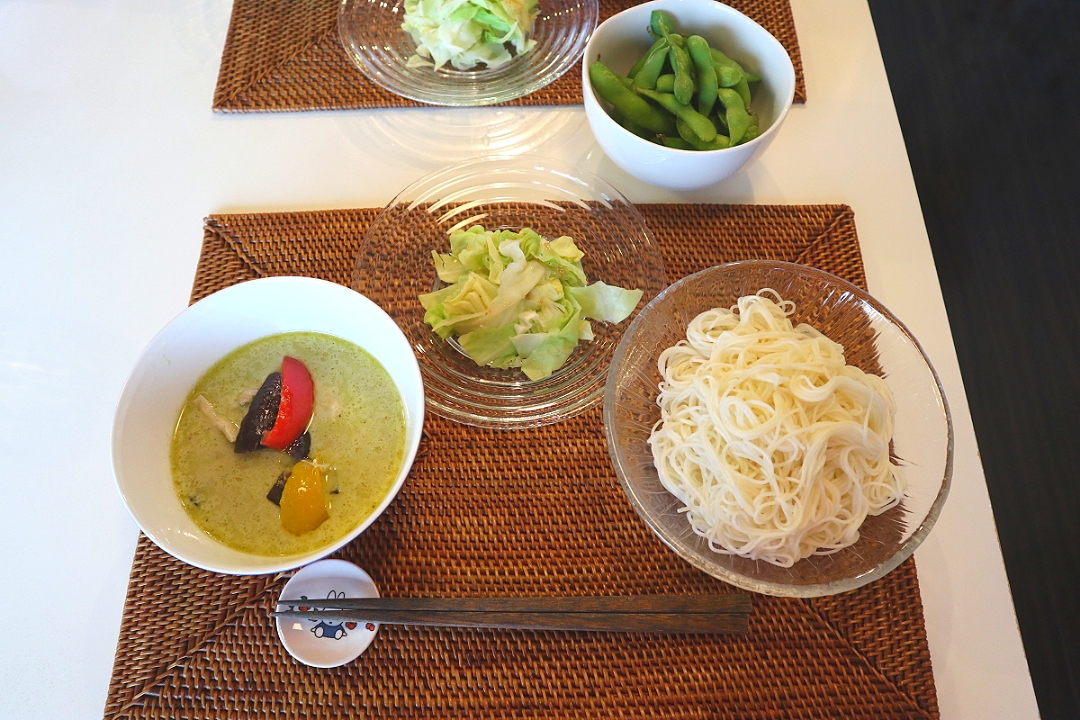 今日の昼食 グリーンカレー そうめん キャベツサラダ 枝豆 Pinknari Snapdish スナップディッシュ Id Stycaa