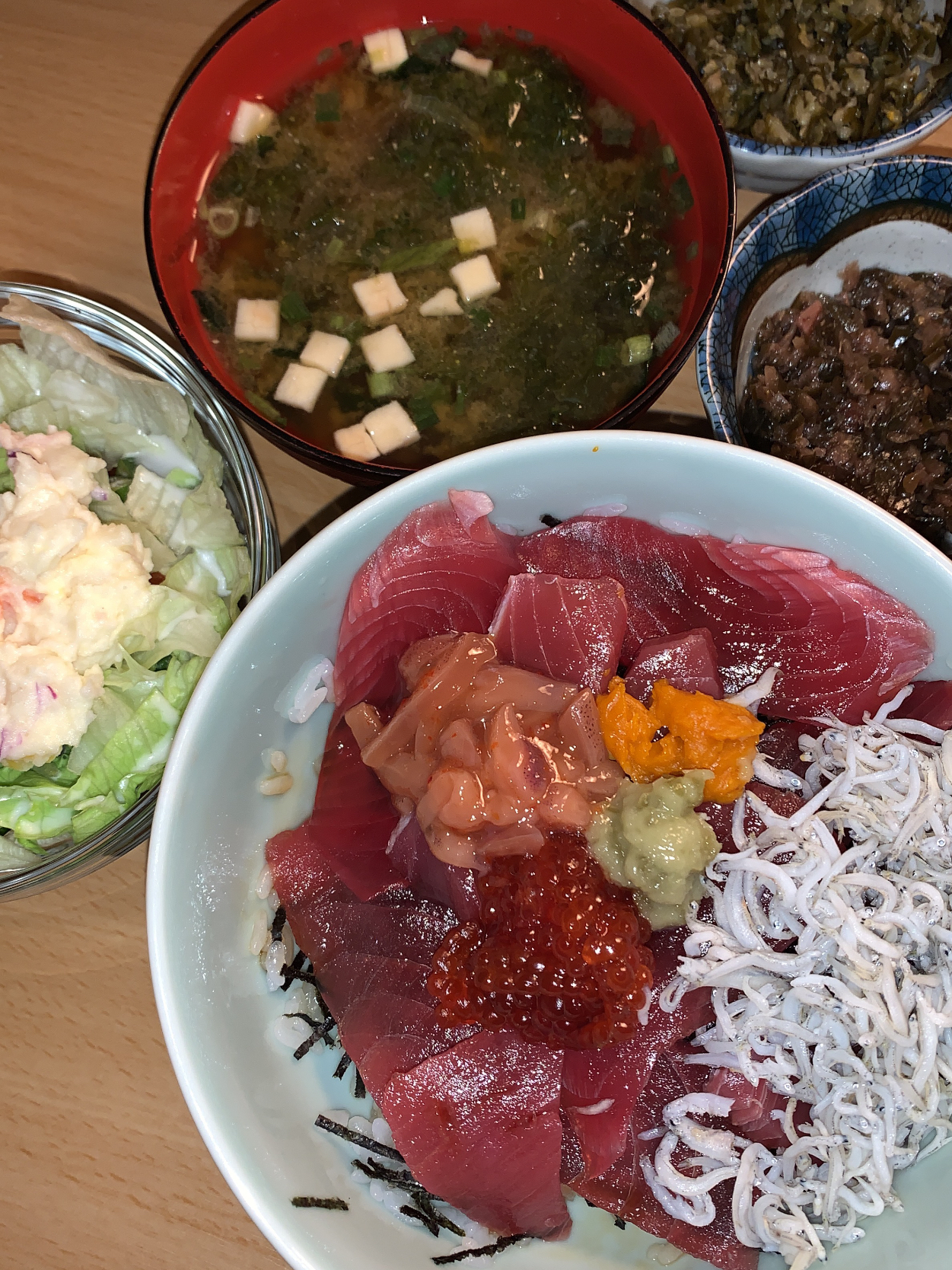 まぐろ漬け丼と京漬物 Sato Yosio 2 1 Snapdish スナップディッシュ Id Dgwd9a