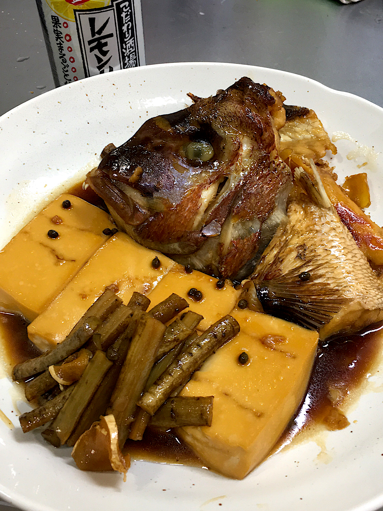 豆腐の煮込みを美味しく食べる為の 鯛のあら炊き かっぴー Snapdish スナップディッシュ Id Gaqfua