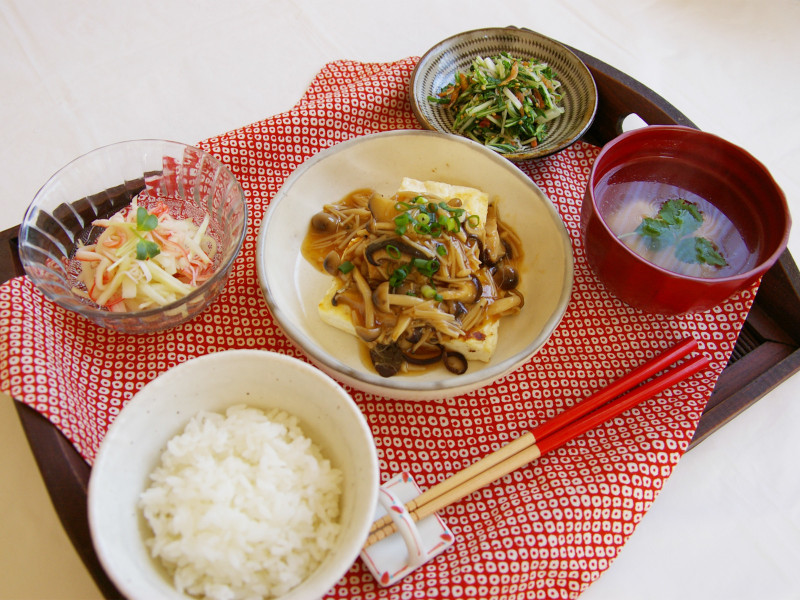 豆腐きのこあんかけ定食の献立と一汁三菜の段取りallabout All About 料理レシピ Snapdish スナップディッシュ Id Yv1dpa